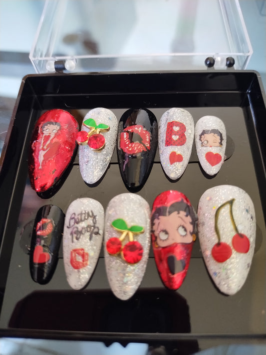 Betty Boop Set -Medium Almond