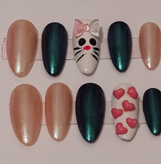 Crazy/Delicate - Medium Almond